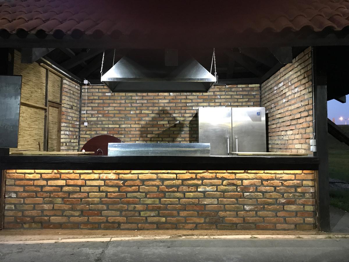 Motel Stari Hrast Markovac Екстер'єр фото