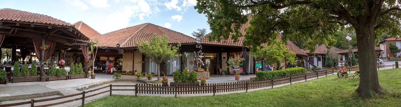 Motel Stari Hrast Markovac Екстер'єр фото