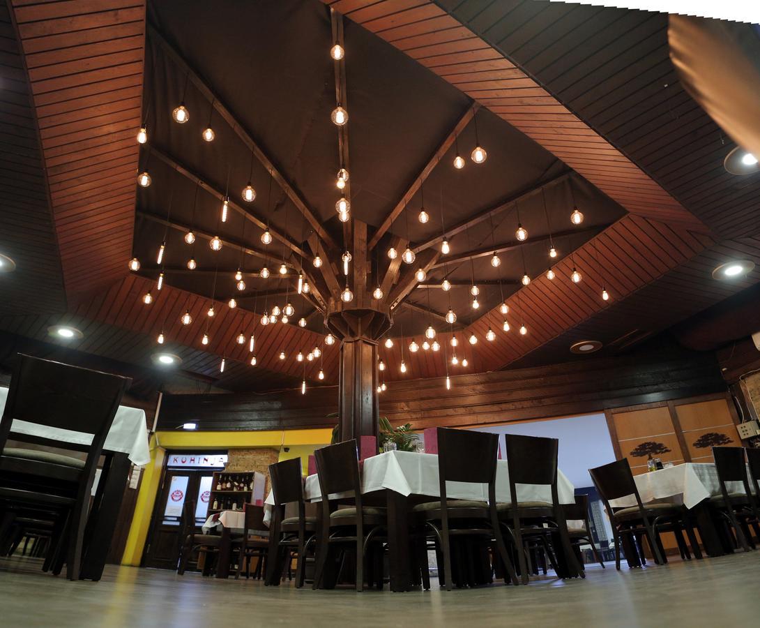 Motel Stari Hrast Markovac Екстер'єр фото
